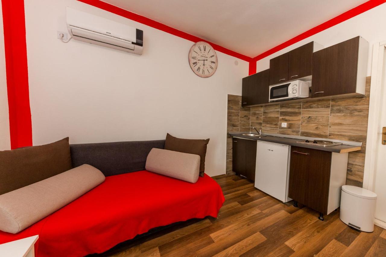Apartments Vukman Trogir Exterior photo