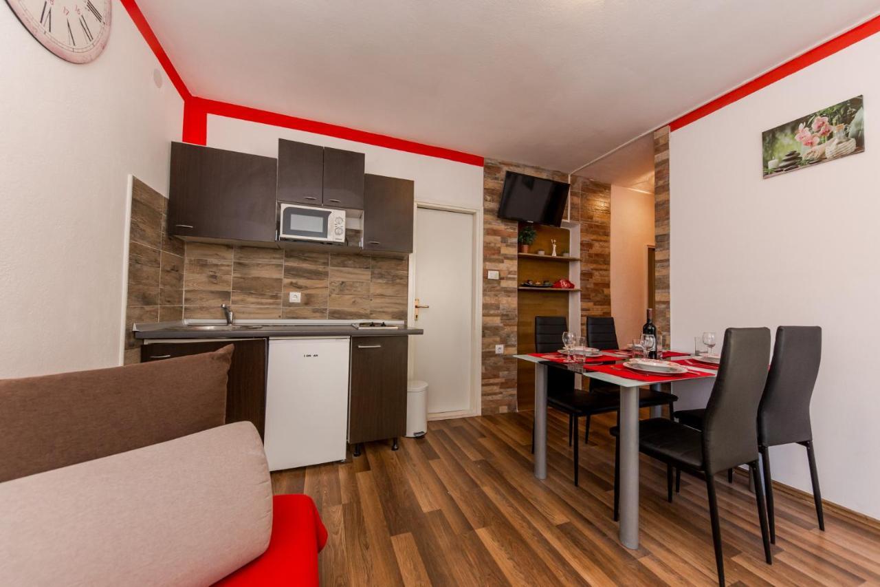 Apartments Vukman Trogir Exterior photo